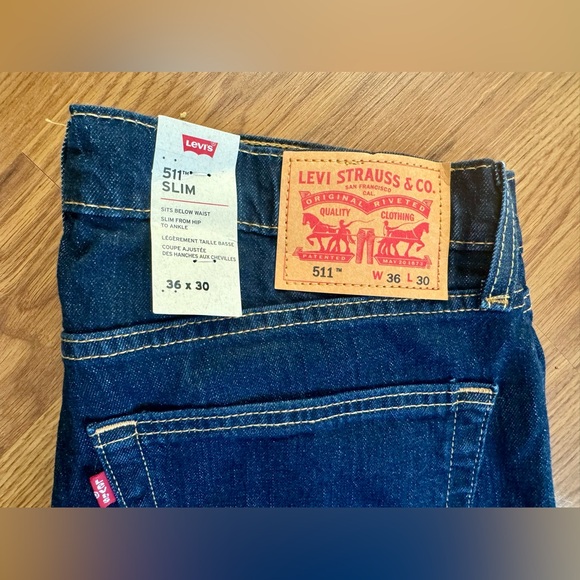 Levi 511 Jeans - Picture 3 of 4